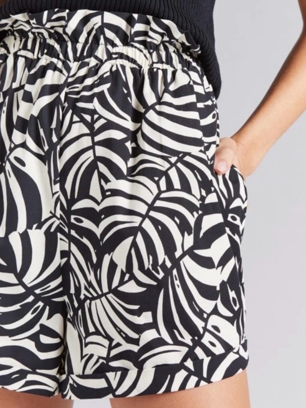 FARM Rio x Anthropologie Black and White Tropical Print Bermuda Shorts - Picture 8 of 8